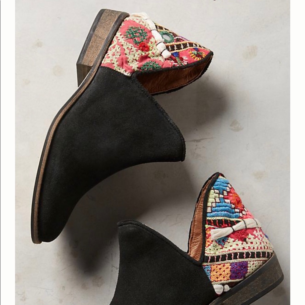 Howsty OOAK booties